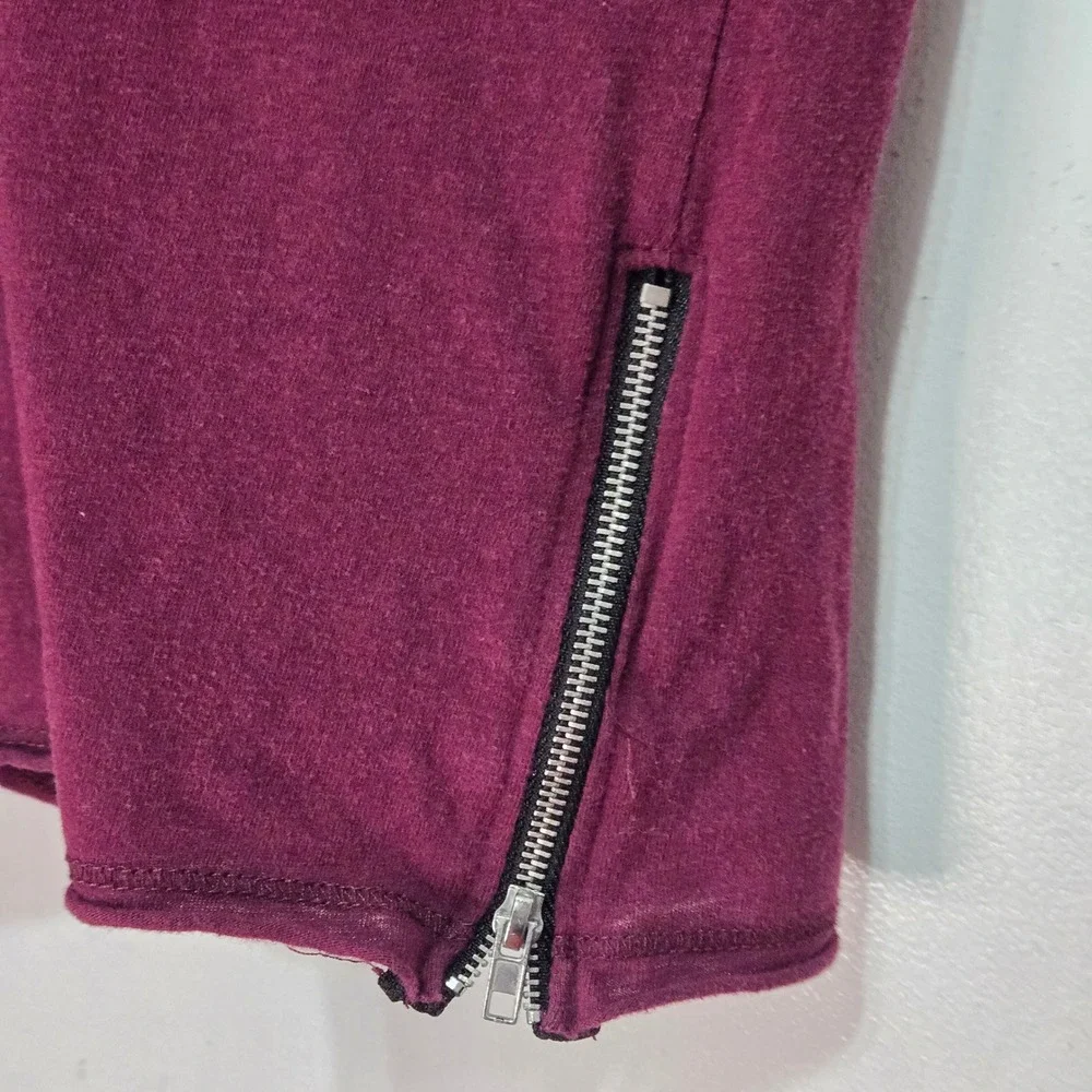 Art Class Girls Burgundy Lead The World Graphic T-Shirt Side Zipper Size L 10/12